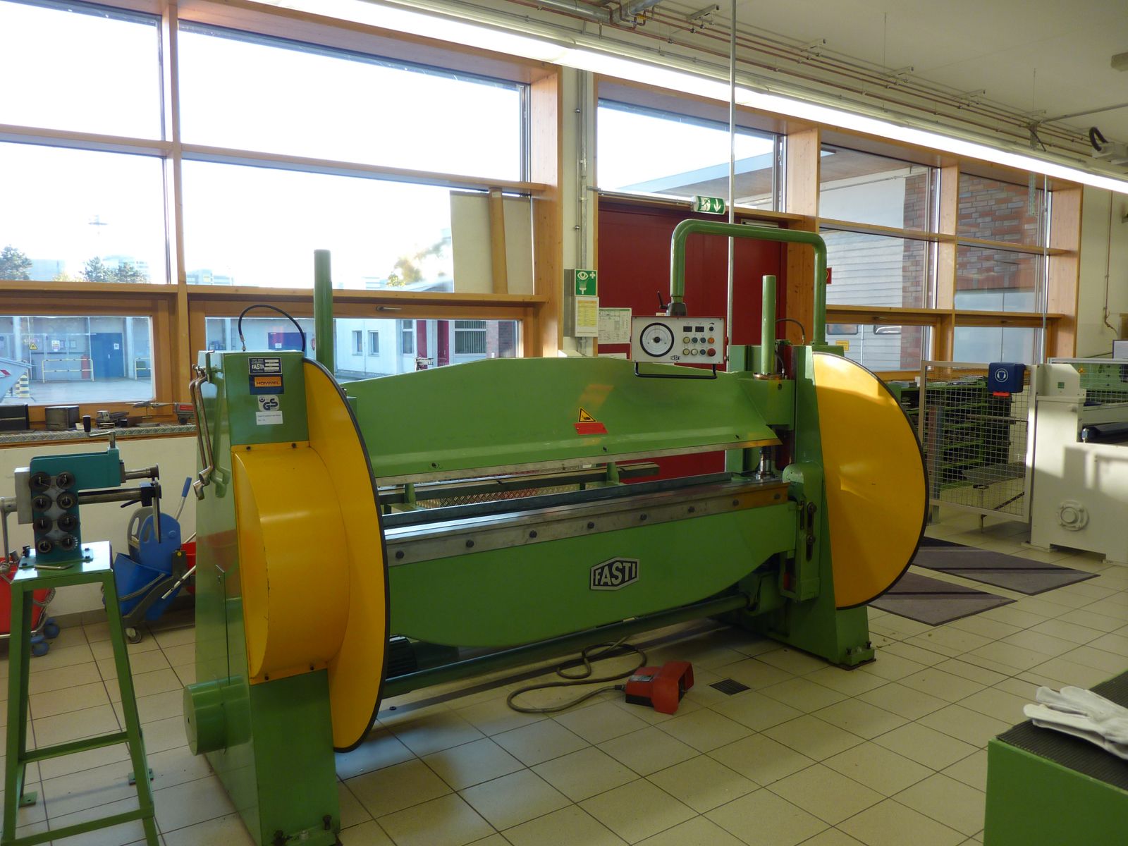 Schwenkbiegemaschine